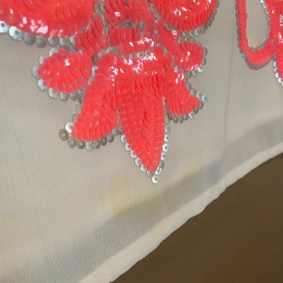 SOLD -  Sequin Detail Hot Pink and White Top - Picture 5 of 5